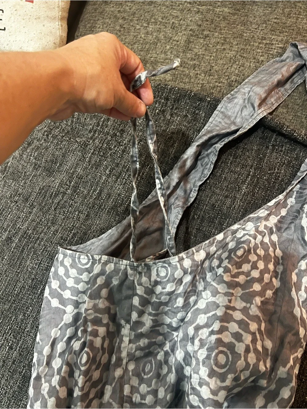 Source Unknown Gray Patterned Hobo Shoulder Bag